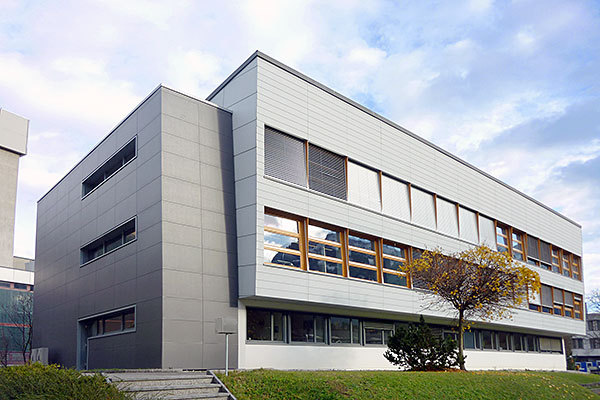 Sanierung Fassade Berufsschule Pflege, Spital Interlaken FMI